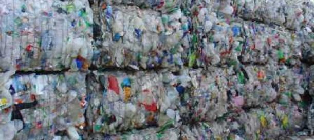 Desarrollan sistema de reciclado de plásticos sin agua