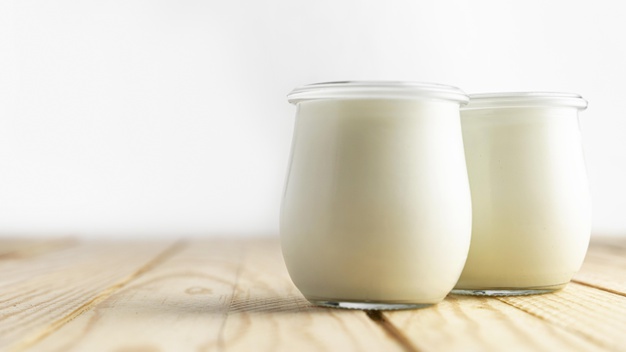 El suero de leche puede ayudar a los profesionales de desarrollo y reingeniería de fórmulas a sustituir ingredientes menos deseables en un producto.