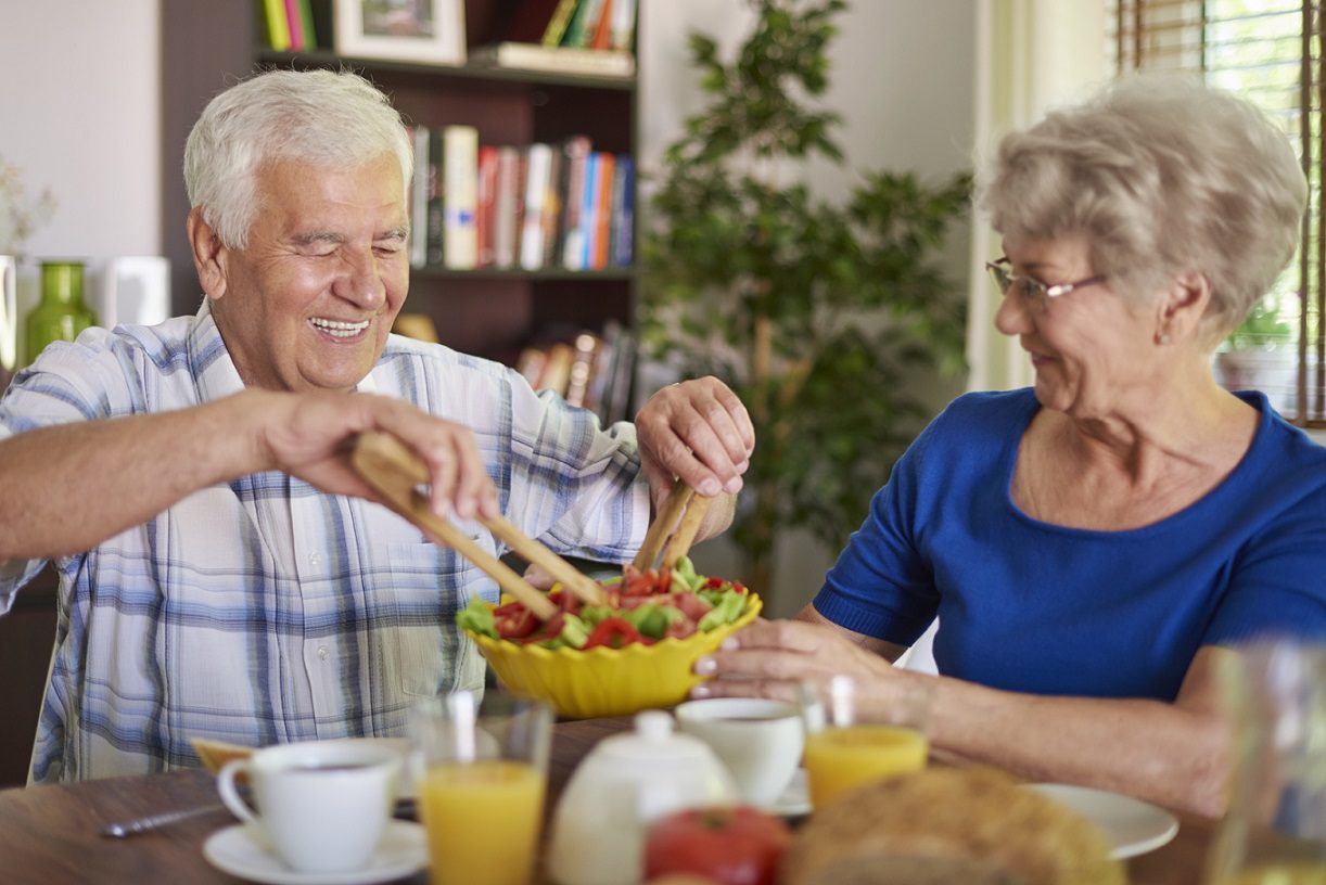 alimentacion en adultos mayores-corporacion-inocua