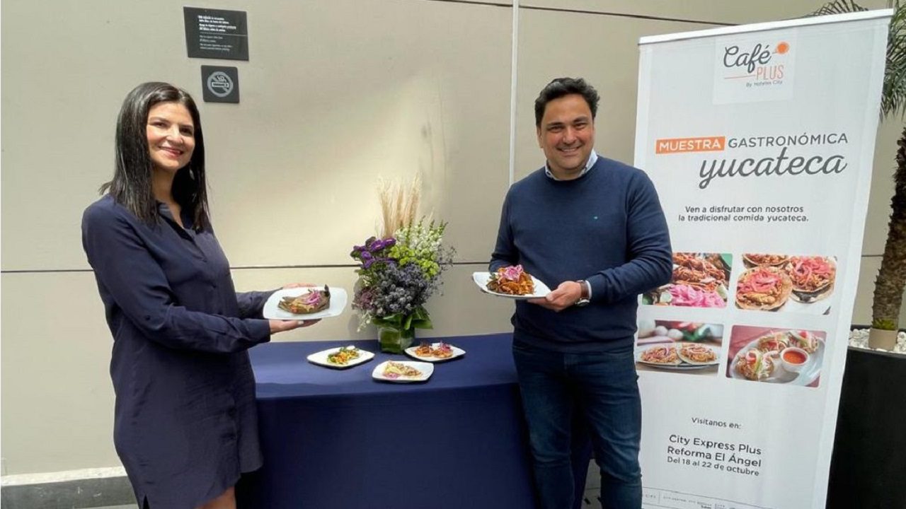 Impulsan centros de consumo con una muestra de comida yucateca