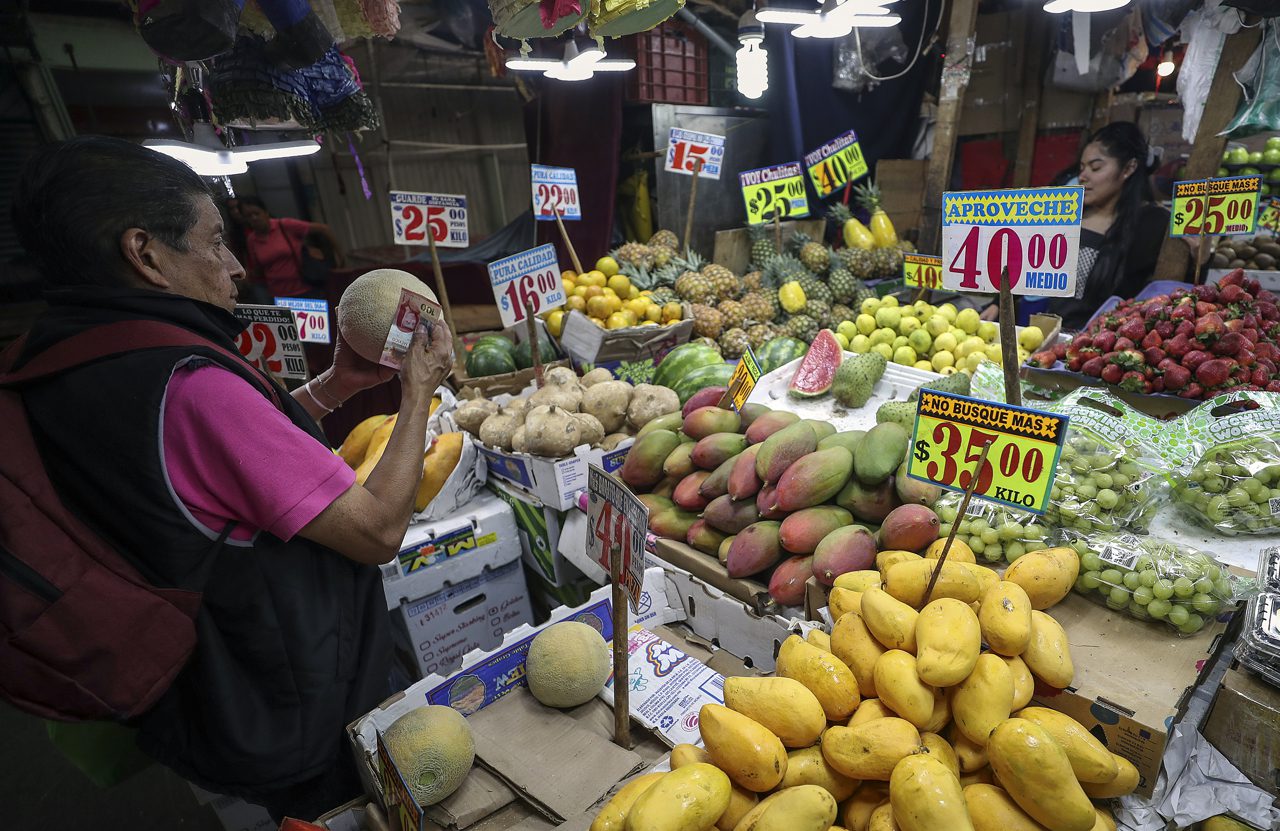 Inflación en México baja en la primera quincena de abril