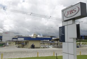 El gigante cárnico brasileño JBS registra pérdidas por 294,5 millones en el primer trimestre
