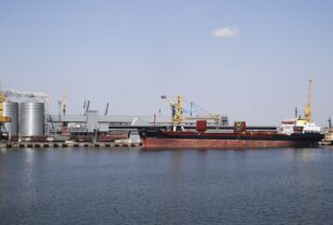 Rusia bloquea desde el 29 de abril la entrada de barcos al principal puerto ucraniano