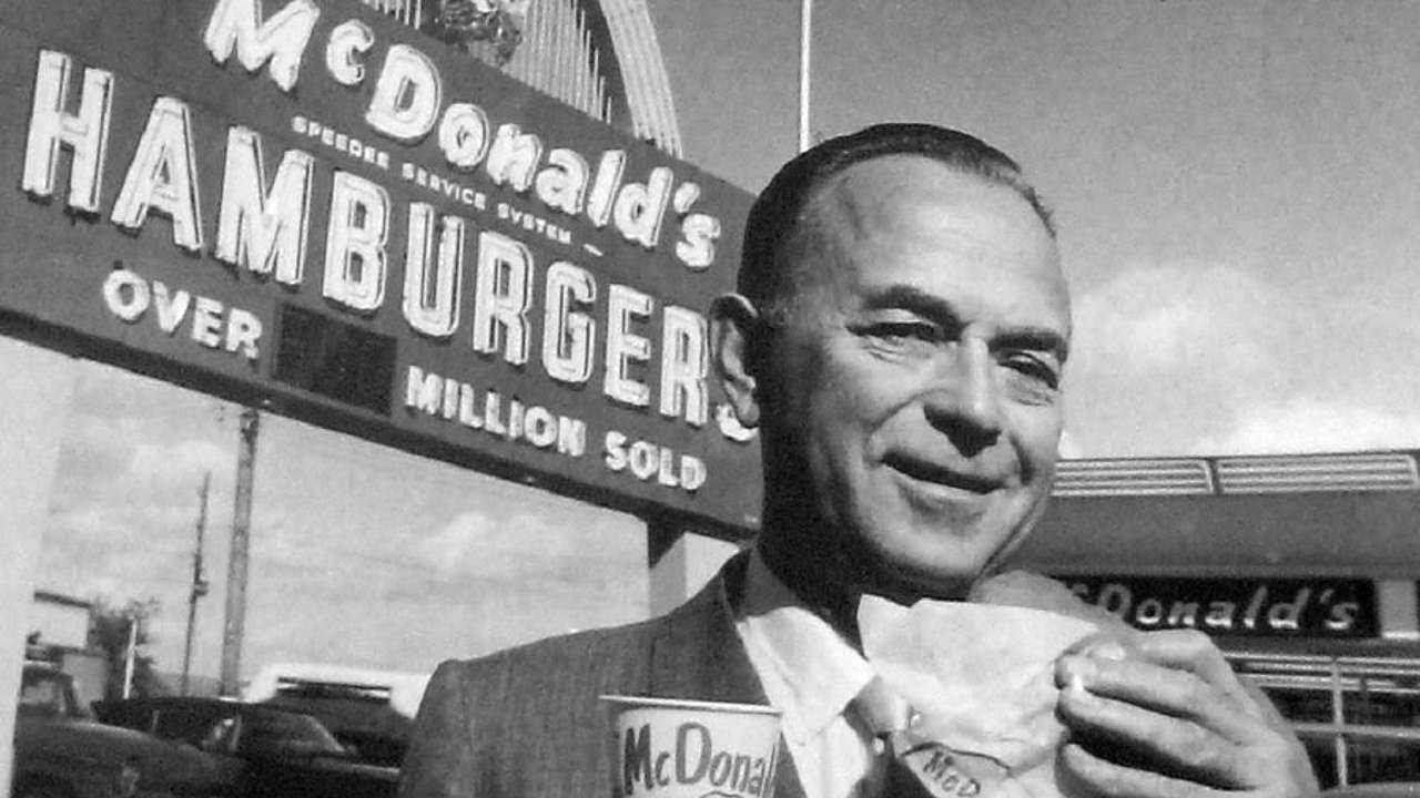 De vendedor de batidoras a magnate de la comida rápida: La historia del fundador de McDonald’s
