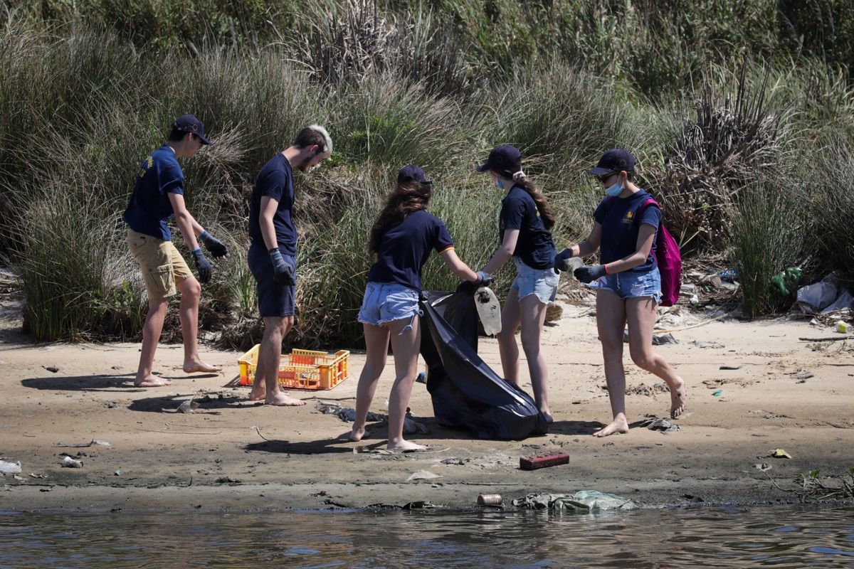 El ministro de Ambiente de Uruguay pide "precaución" a la población en el cuidado del agua