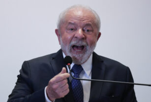 Lula insta a los agricultores brasileños a cuidar el ambiente para competir en el exterior