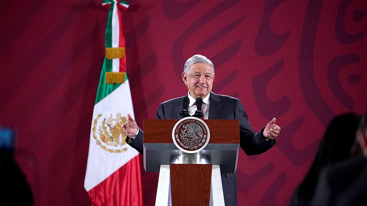 López Obrador celebra el descenso de la inflación porque "fortalece" el consumo