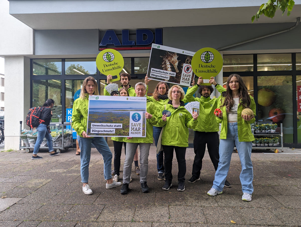 Ecologistas corresponsabilizan a supermercados alemanes del desastre ecológico en Murcia