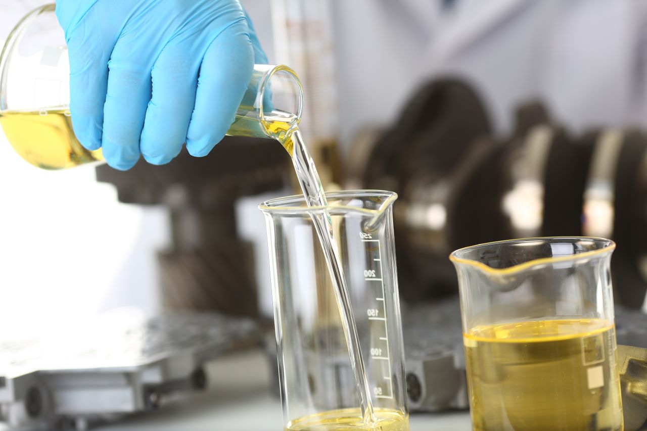 ¿Qué es un emulsificante y cómo se utiliza en la industria alimentaria?