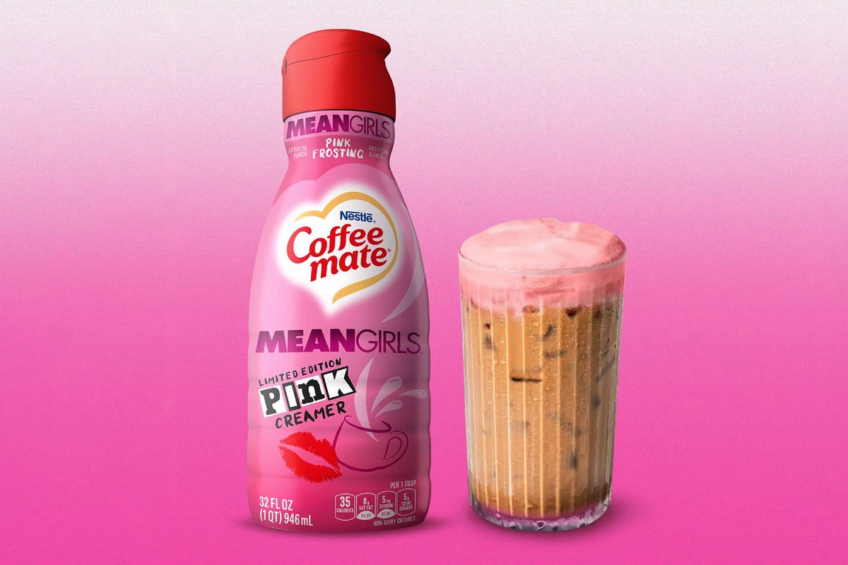 Conoce la nueva crema rosa de CoffeeMate inspirada en "Mean Girls"