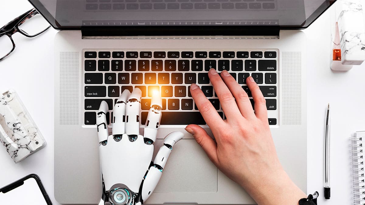 Comerciantes se apoyan de la tecnología para atraer consumidores