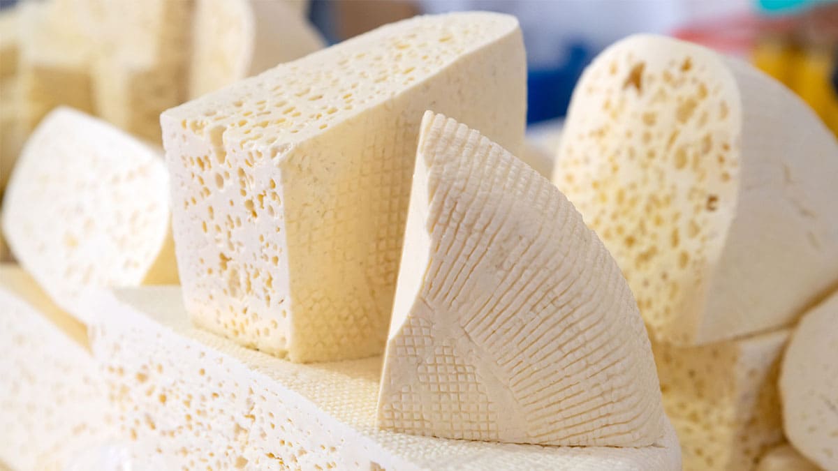 Detectan brote de listeria en quesos de Estados Unidos