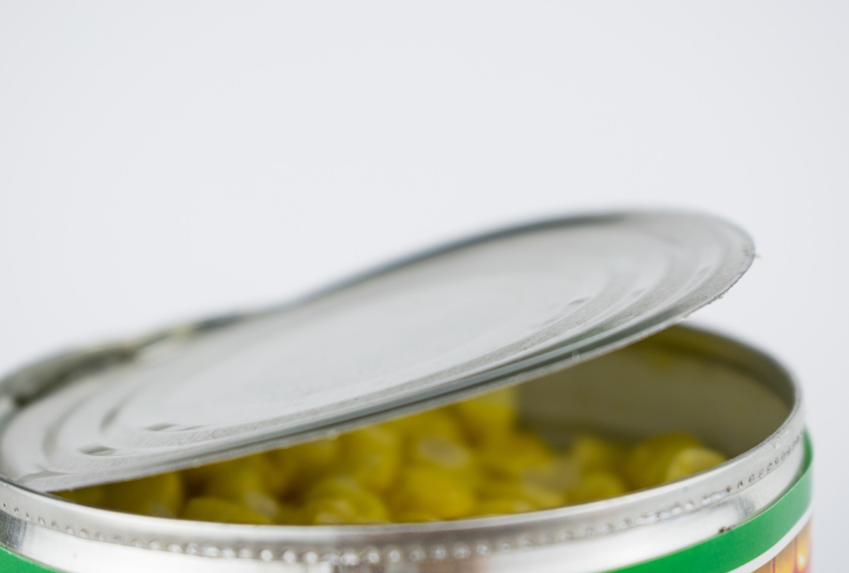 Desarrollan un recubrimiento metálico para combatir la contaminación de los alimentos