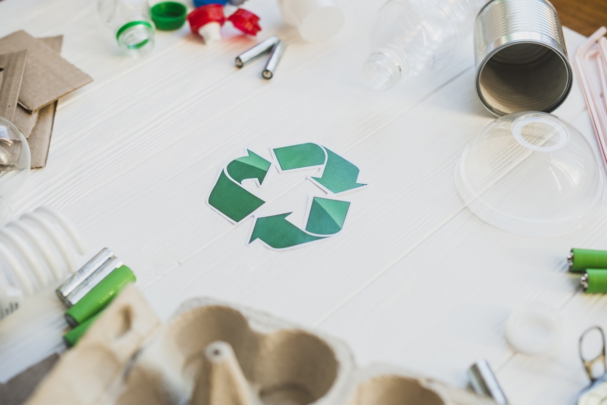 El reciclaje es fundamental para la gestión sostenible de residuos