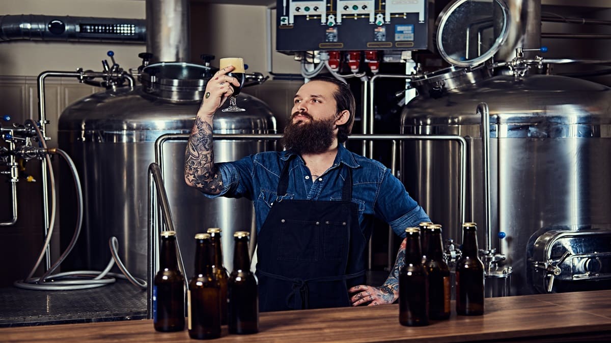 Tecnologías apoyan la producción sostenible y óptima de cerveza artesanal, ante elevadas temperaturas